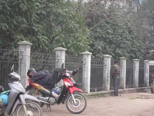 ... đến các bác xe ôm 