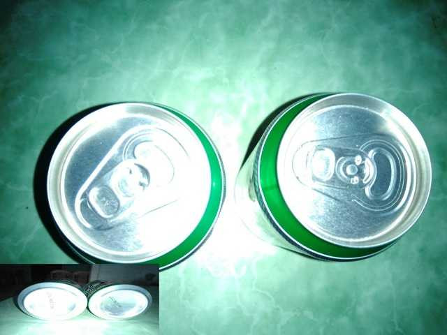 Những lon bia bị phát hiện thiếu nước bia trong lon vẫn còn nguyên nắp, hạn sử dụng.