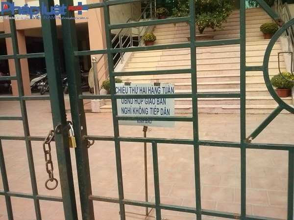 Phường đóng cửa để họp giao ban đầu năm.