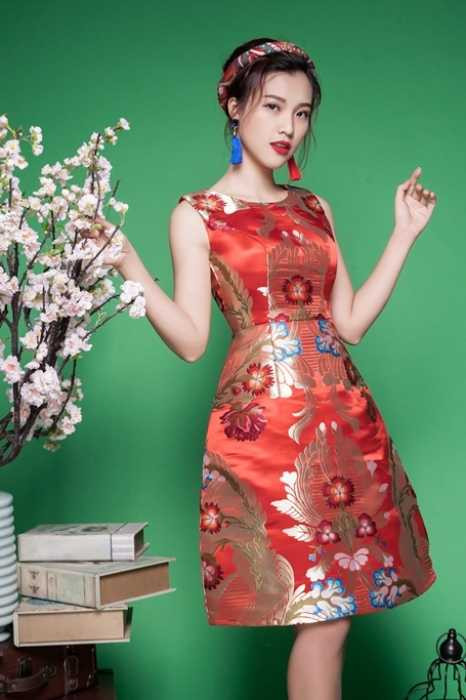 MC - Á hậu 9X Hoàng Oanh