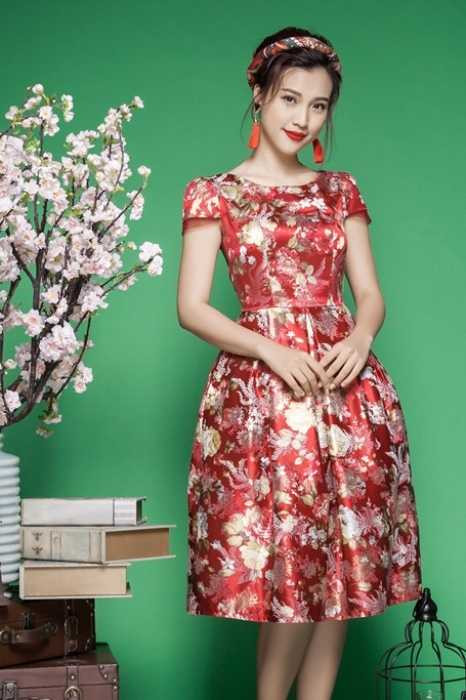 MC - Á hậu 9X Hoàng Oanh