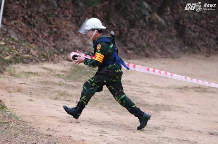 Các tình huống gắn liền với một khu vực và một loại chất nổ có phương thức kích hoạt khác nhau - Ảnh: Tùng Đinh