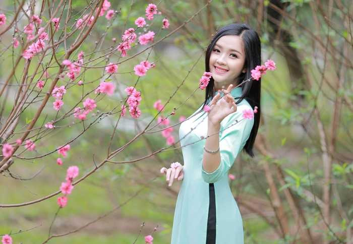 Hot girl xứ Tuyên