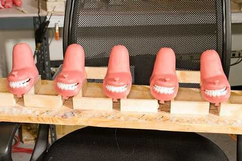 RealDoll hiện có các mẫu với trọng lượng từ 27-36kg, giảm từ 34-52kg theo đúng yêu cầu của khách hàng.