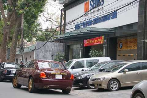 Để tạo ra Ghost, cần tới 60 nhân lực bao gồm thiết kế, kĩ sư, thợ thủ công, thợ cơ khí làm 2000 công đoạn khác nhau trong 20 ngày đối với phiên bản tiêu chuẩn. Nhưng sự chờ đợi này quả nhiên đáng giá. Để tạo ra Ghost, cần tới 60 nhân lực bao gồm thiết kế, kĩ sư, thợ thủ công, thợ cơ khí làm 2000 công đoạn khác nhau trong 20 ngày đối với phiên bản tiêu chuẩn. Nhưng sự chờ đợi này quả nhiên đáng giá.