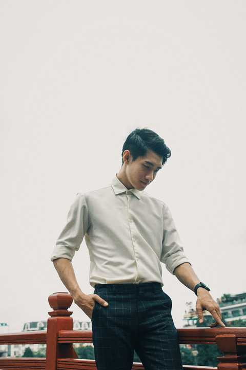 Trong năm 2016, Quang Đăng cố gắng rèn luyện và khẳng định bản thân ở lĩnh vực điện ảnh. Anh tiếp tục được tin tưởng giao vai diễn điện ảnh thứ hai với bộ phim “Cao thủ ẩn danh” sẽ được ra mắt tháng ba năm nay. Trong phim, Quang Đăng thủ vai nam chính mang tên Lâm Gia Lạc - một nam ca sĩ trẻ nổi tiếng nhưng luôn đối mặt rất nhiều áp lực công việc. 