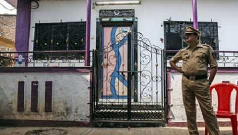 Cảnh sát phong tỏa hiện trường Cảnh sát phong tỏa hiện trường