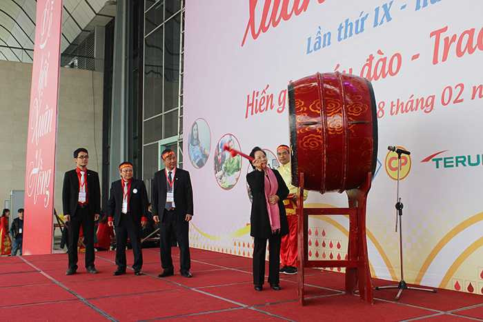 Lễ hội Xuân hồng 2016