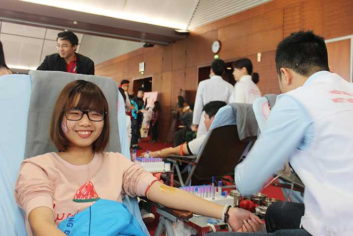 Lễ hội Xuân hồng 2016