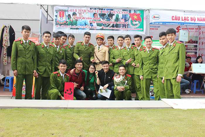 Lễ hội Xuân hồng 2016