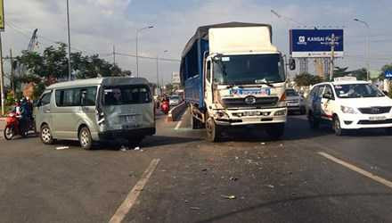 Hiện trường tai nạn - Ảnh: Tiền Phonh