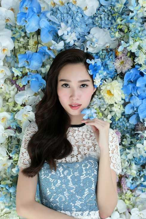 Vẻ đẹp 'thoát tục' của Hoa hậu Việt Nam 2012. Vẻ đẹp 'thoát tục' của Hoa hậu Việt Nam 2012.