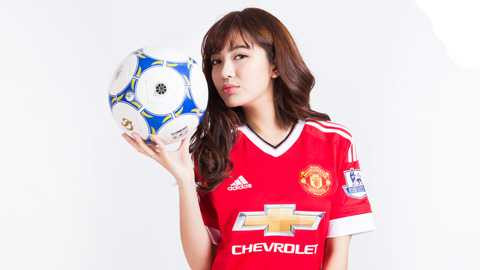 Tú Linh mơ ước được đến Old Trafford thêm lần nữa