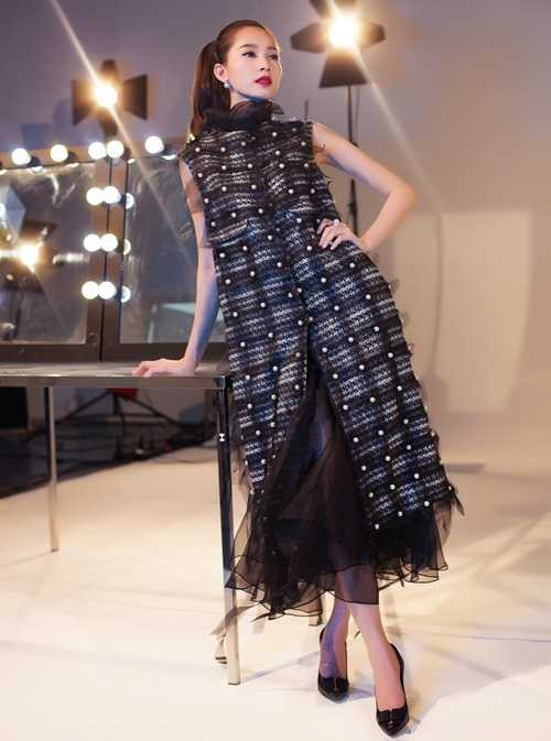 Cuộc thi hoa hậu Việt Nam 2012 với sự tinh tế và tình yêu cái đẹp đã tìm thấy viên ngọc sáng: Đặng Thu Thảo. Cuộc thi hoa hậu Việt Nam 2012 với sự tinh tế và tình yêu cái đẹp đã tìm thấy viên ngọc sáng: Đặng Thu Thảo.