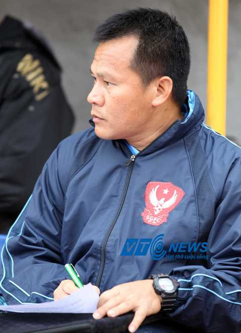 Giới chuyên môn bóng đá Việt Nam đánh giá rất cao tài năng của HLV Tuấn 'nhím' 