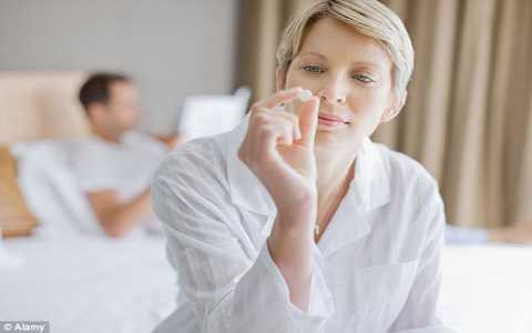 Viagra cho nữ giới tác động tới các thụ thể não làm tăng sự ham muốn tình dục ở nữ giới. Ảnh Daily Mail Viagra cho nữ giới tác động tới các thụ thể não làm tăng sự ham muốn tình dục ở nữ giới. Ảnh Daily Mail