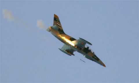 Chiến đấu cơ Syria trong chiến dịch không kích phiến quân IS. 