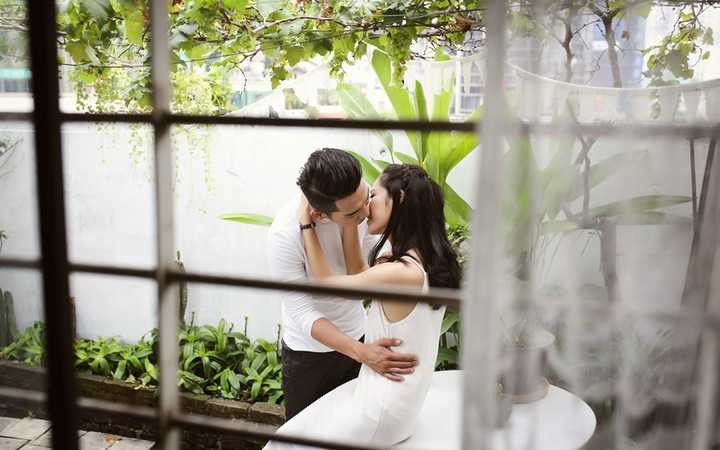 Ca khúc “Chính là em” được thực hiện với ba bản phối khác nhau: Acoutic, EDM và Disco để mang lại các màu sắc mới đến khán giả. 