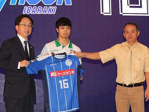 Công Phượng hồi phục thần kỳ, Mito Hollyhock chơi canh bạc mạo hiểm