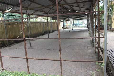 11 giờ 30 ngày 2/3, nhà để xe máy - xe đạp UBND TP Vinh không còn 1 chiếc xe 11 giờ 30 ngày 2/3, nhà để xe máy - xe đạp UBND TP Vinh không còn 1 chiếc xe