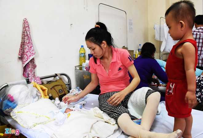 Giây phút lịch sử em bé 'Jetstar' ra đời ở độ cao 10.000m