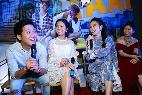 Trường Giang giao lưu