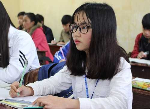 Cô bé xương thủy tinh