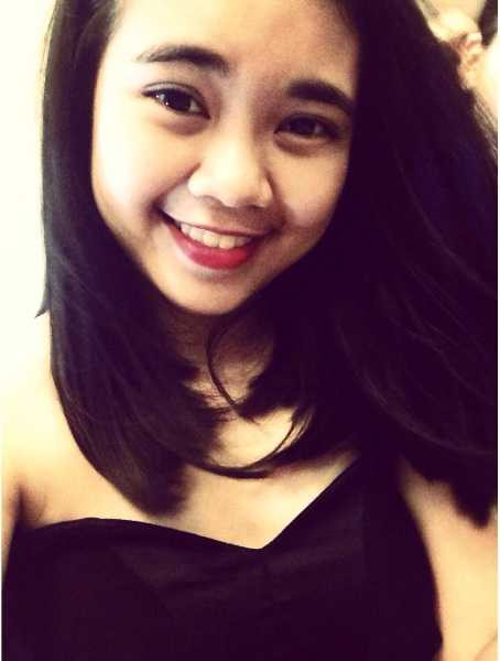 Nữ sinh xinh đẹp Trương Minh Hằng hiện đang <a href='https://vtcnews.vn/kinh-te.1.0.html' >học kinh doanh</a> tại Cao đẳng thực hành FPT Polytechnic