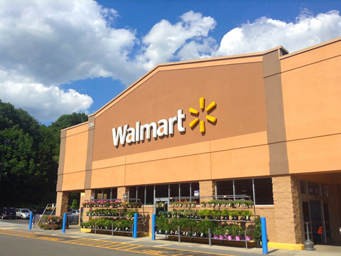 Walmart là hãng đồ gia dụng lớn bậc nhất thế giới hiện nay với 11.000 cửa hàng ở khắp mọi nơi trên thế giới. Về mặt các tỷ phú, họ sở hữu tới 7 người