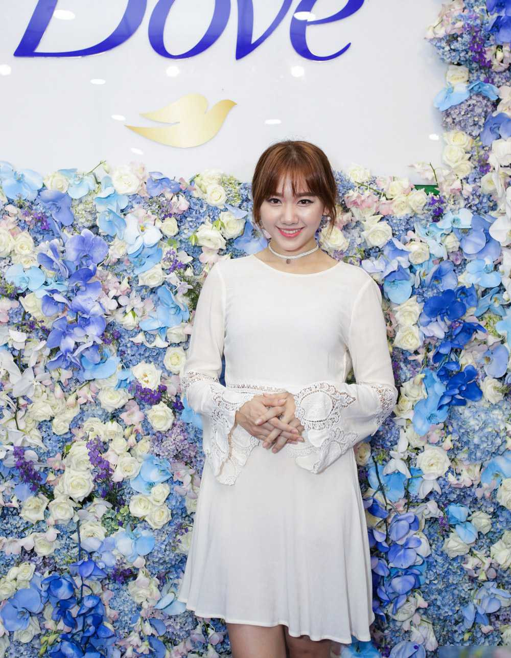 Hari Won cười thả ga sau lùm xùm tình cảm với Trấn Thành