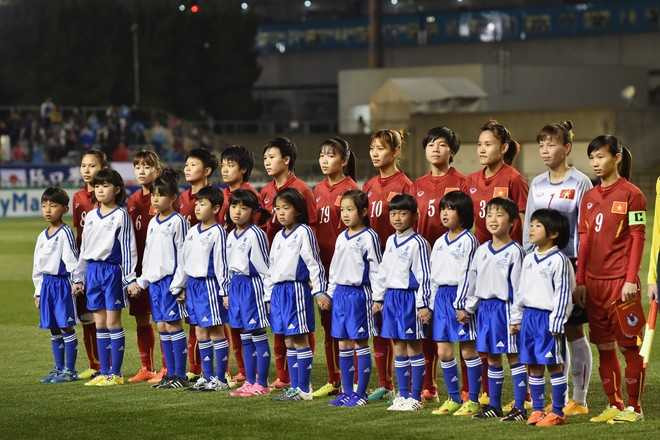 Tuyển nữ Việt Nam lần đầu 'phá tung' khung thành Nhật Bản