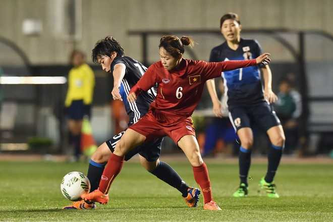 Tuyển nữ Việt Nam lần đầu 'phá tung' khung thành Nhật Bản