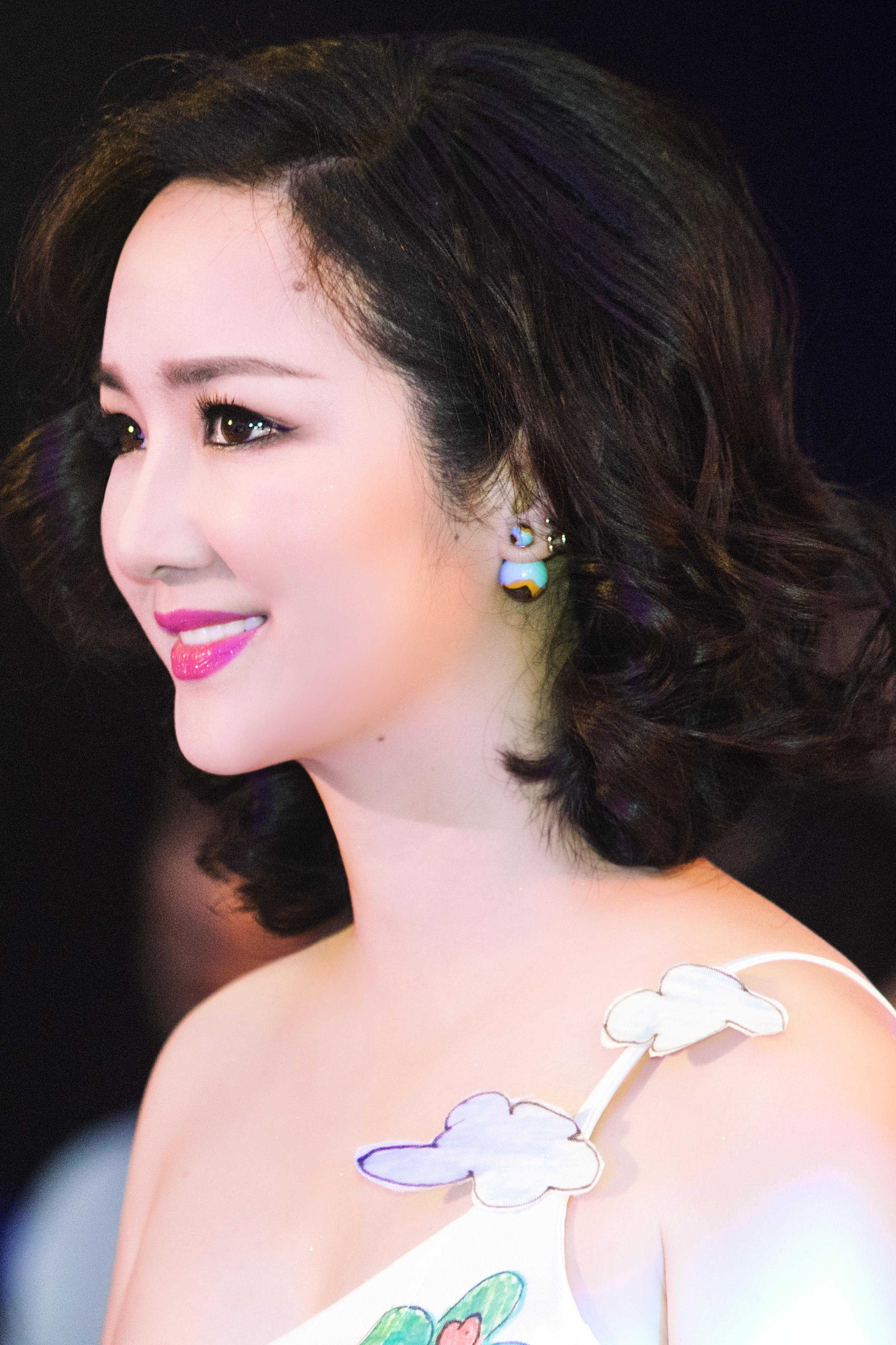 Giáng My khiến nhiều người ngưỡng mộ với làn da căng mịn, tràn đầy sức sống.