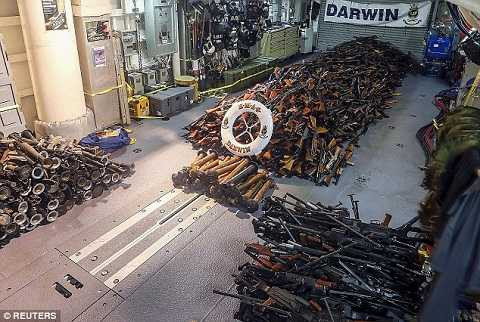 Vụ bắt giữ lần này là chuyến tuần tra đầu tiên của tàu Darwin tại khu vực gần biển Oman Vụ bắt giữ lần này là chuyến tuần tra đầu tiên của tàu Darwin tại khu vực gần biển Oman