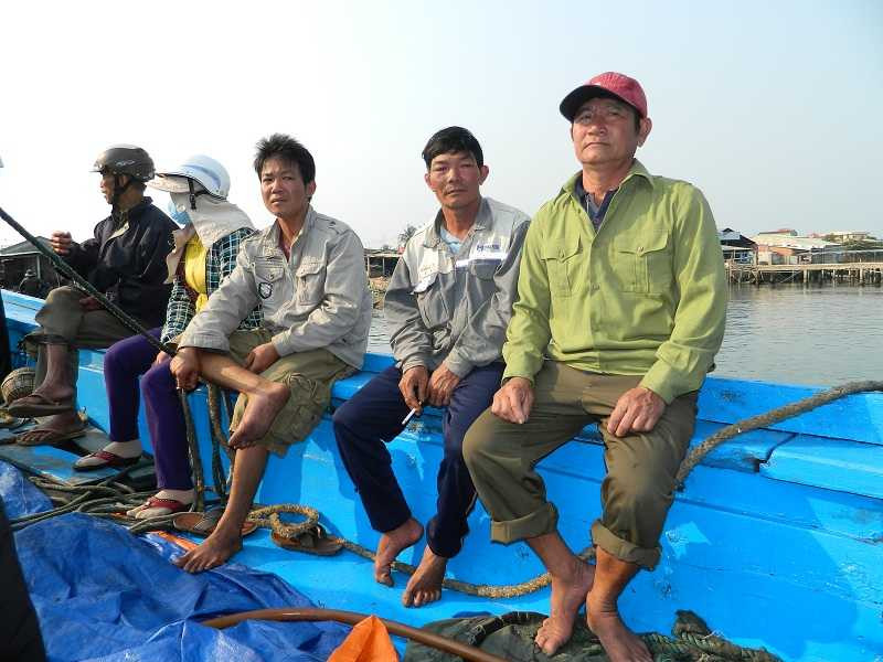 Ngư dân kinh hãi kể chuyến biển bão táp bị tàu Trung Quốc tấn công