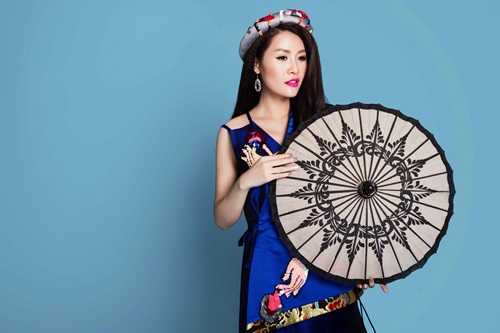 Chuyện tình đẹp như mơ của hot girl Nhã Phương và danh hài Trường Giang bị phơi bày ra trước công chúng. Hình ảnh của hai người cũng phần nào sứt mẻ trong mắt người hâm mộ.