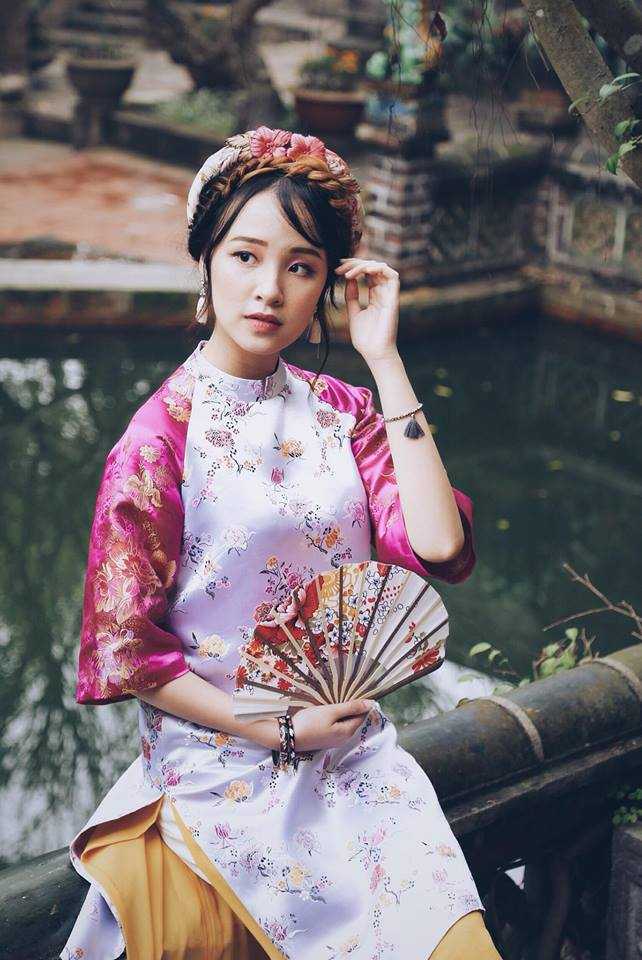 Lê Hương Thảo - Á khôi Miss Du học sinh Việt Nam cùng các bạn du học sinh gửi lời chúc mẹ dịp 8/3