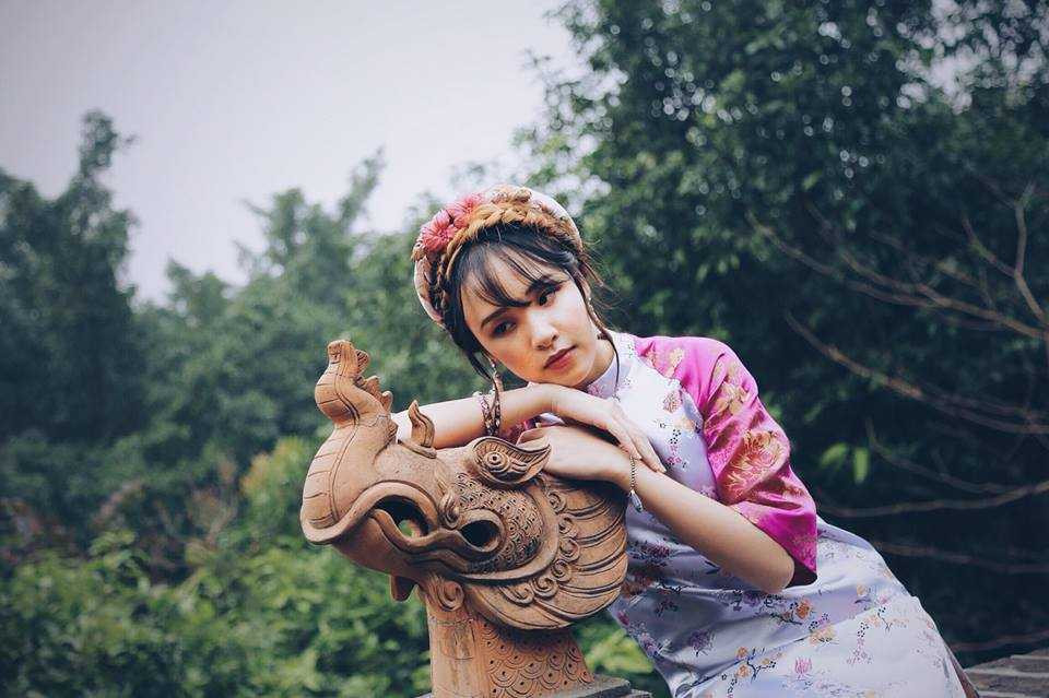 Lê Hương Thảo - Á khôi Miss Du học sinh Việt Nam cùng các bạn du học sinh gửi lời chúc mẹ dịp 8/3