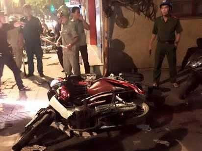 Hiện trường vụ chém người, cướp xe máy. Ảnh bạn đọc cung cấp