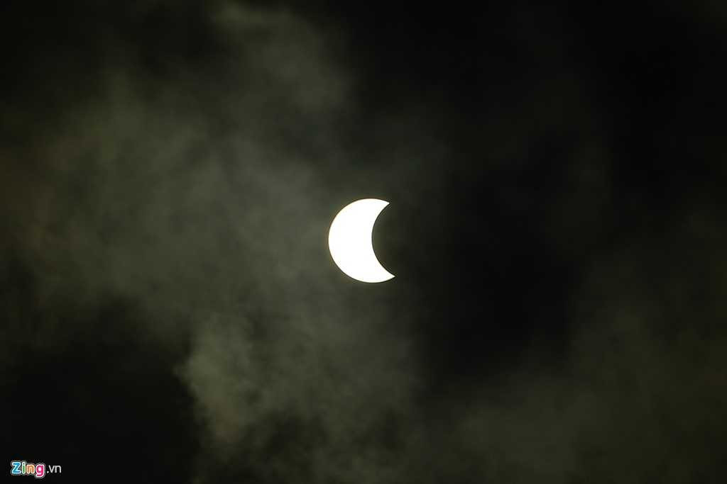 Lúc 7h21' trên bầu trời TP HCM.