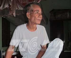 Ông Đỗ Văn Nhật, nguyên chủ tịch xã Thủy Triều, kể chuyện về nhóm cướp Phạm Văn Động 