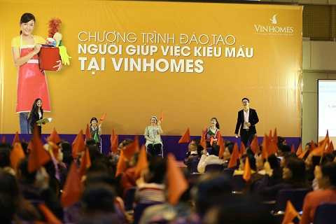 Người giúp tại Vinhomes háo hức tham gia khóa học. Người giúp tại Vinhomes háo hức tham gia khóa học.
