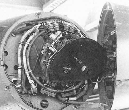 Radar R-14A, thành phần chính trong hệ thống AN/ASG-19.