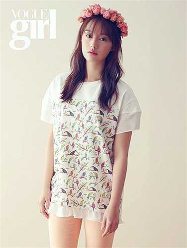 Ngoài Người thừa kế, nữ diễn viên sinh năm 1992 còn góp mặt trong một số bộ phim đình đám như High kick, To the beautiful you...