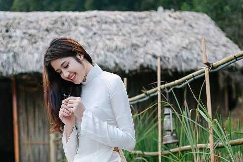 Nhan sắc lộng lẫy của Á hậu Đồng Thanh Vy 