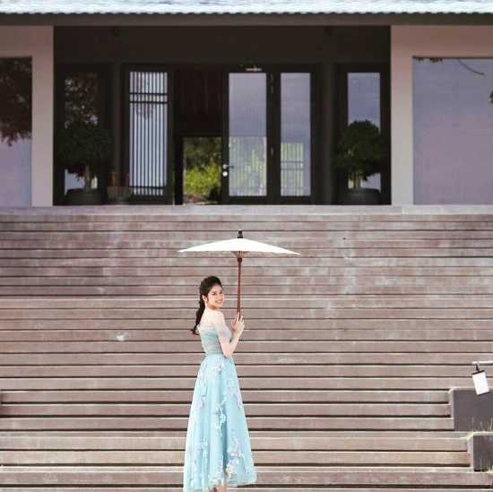 Nhan sắc lộng lẫy của Á hậu Đồng Thanh Vy 