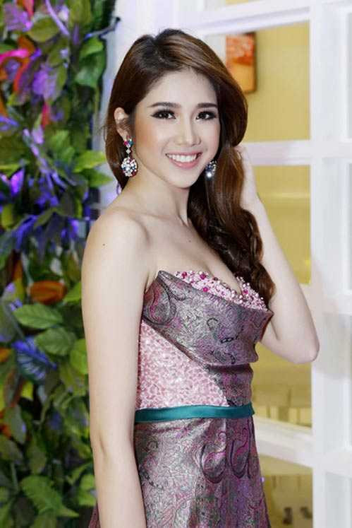 Đồng Thanh Vy - Vợ sắp cưới Bí thư Tỉnh đoàn Nguyễn Minh Triết: Á hậu 'kín tiếng' nhất showbiz Việt