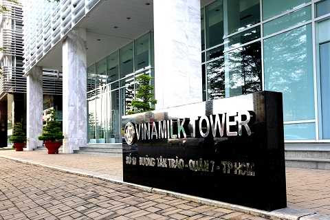 Quản trị viên tập sự là chương trình được Vinamilk tổ chức định kỳ nhằm hướng tới việc tuyển chọn, đào tạo và phát triển đội ngũ nhân viên có đủ năng lực để đáp ứng chiến lược hoạt động và kinh doanh của Công ty Quản trị viên tập sự là chương trình được Vinamilk tổ chức định kỳ nhằm hướng tới việc tuyển chọn, đào tạo và phát triển đội ngũ nhân viên có đủ năng lực để đáp ứng chiến lược hoạt động và kinh doanh của Công ty