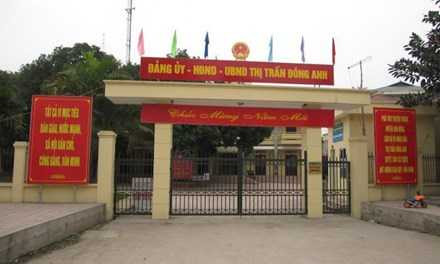 Ông Nguyễn Xuân Hiền - Phó Chủ tịch UBND thị trấn Đông Anh khẳng định, không ký giấy chứng nhận kết hôn nào cho ông Nguyễn Quốc Khanh và chị H. Song ông Hiền cũng nói “nhận thấy” chữ ký trong Giấy chứng nhận kết hôn số 235 giống với chữ ký của mình.