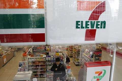 7 Eleven là một trong các thương hiệu của Dairy Farm. Ảnh: Reuters
